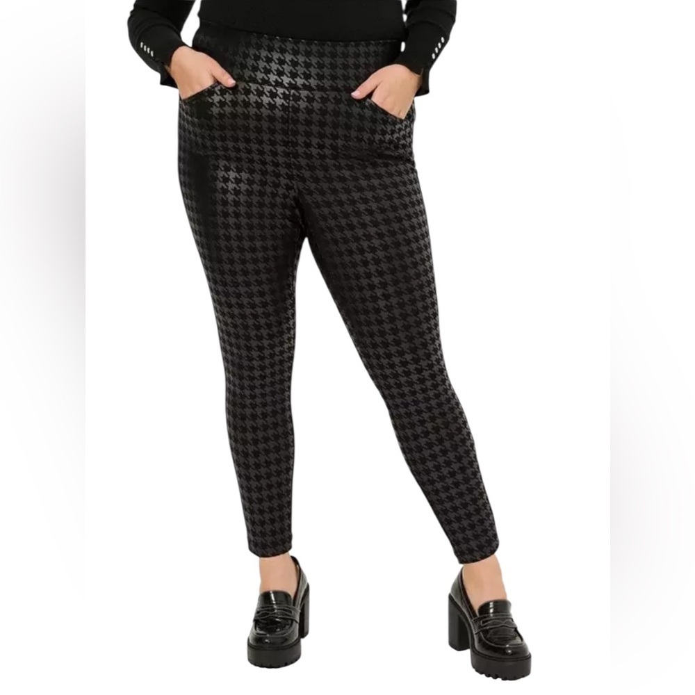 Torrid Pull-On Pocket Pixie Pants Houndstooth Pri… - image 1